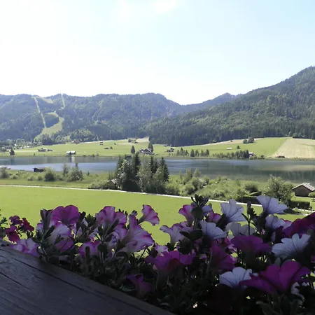 Wiesenhof, Direkt Am See 4*
