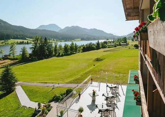 Wiesenhof, Direkt Am Weissensee