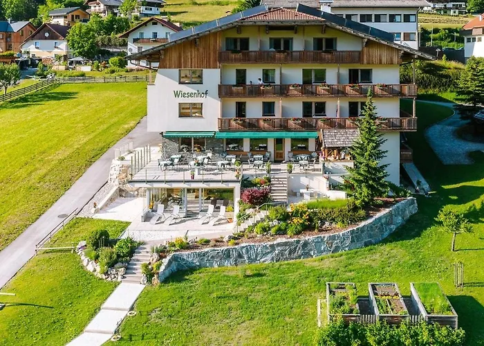 Wiesenhof, Direkt Am